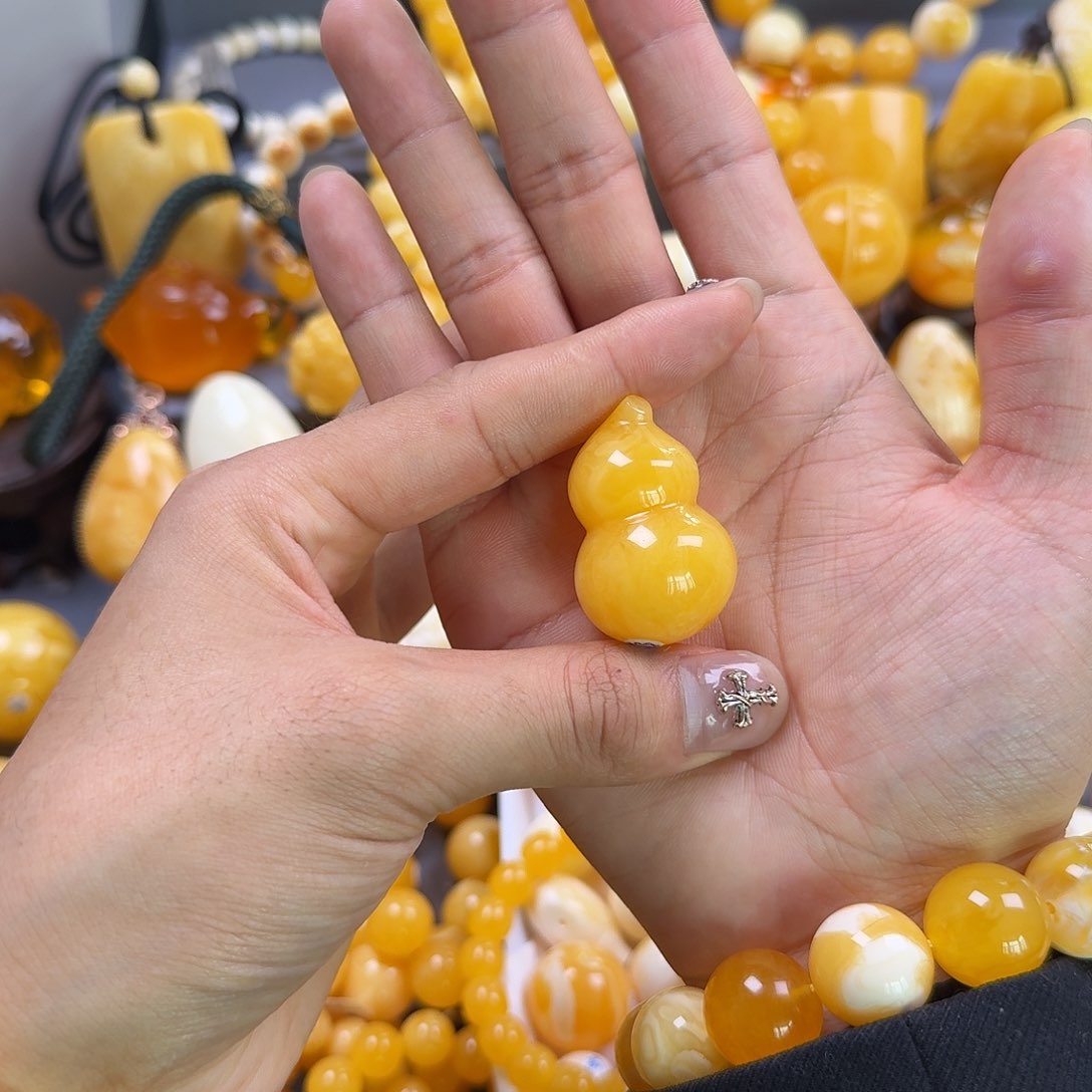 蜜蜡珠宝奇石未镶嵌葫芦