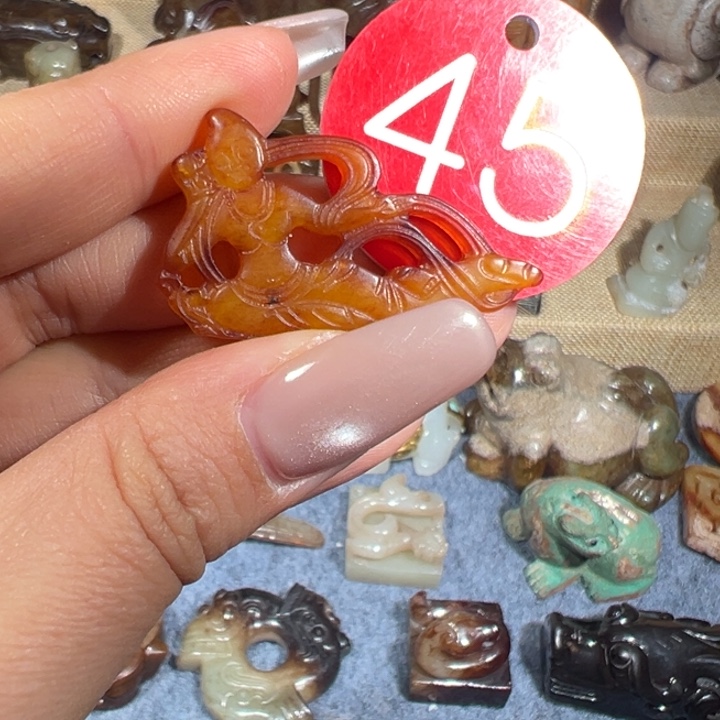 和田玉未镶嵌挂件