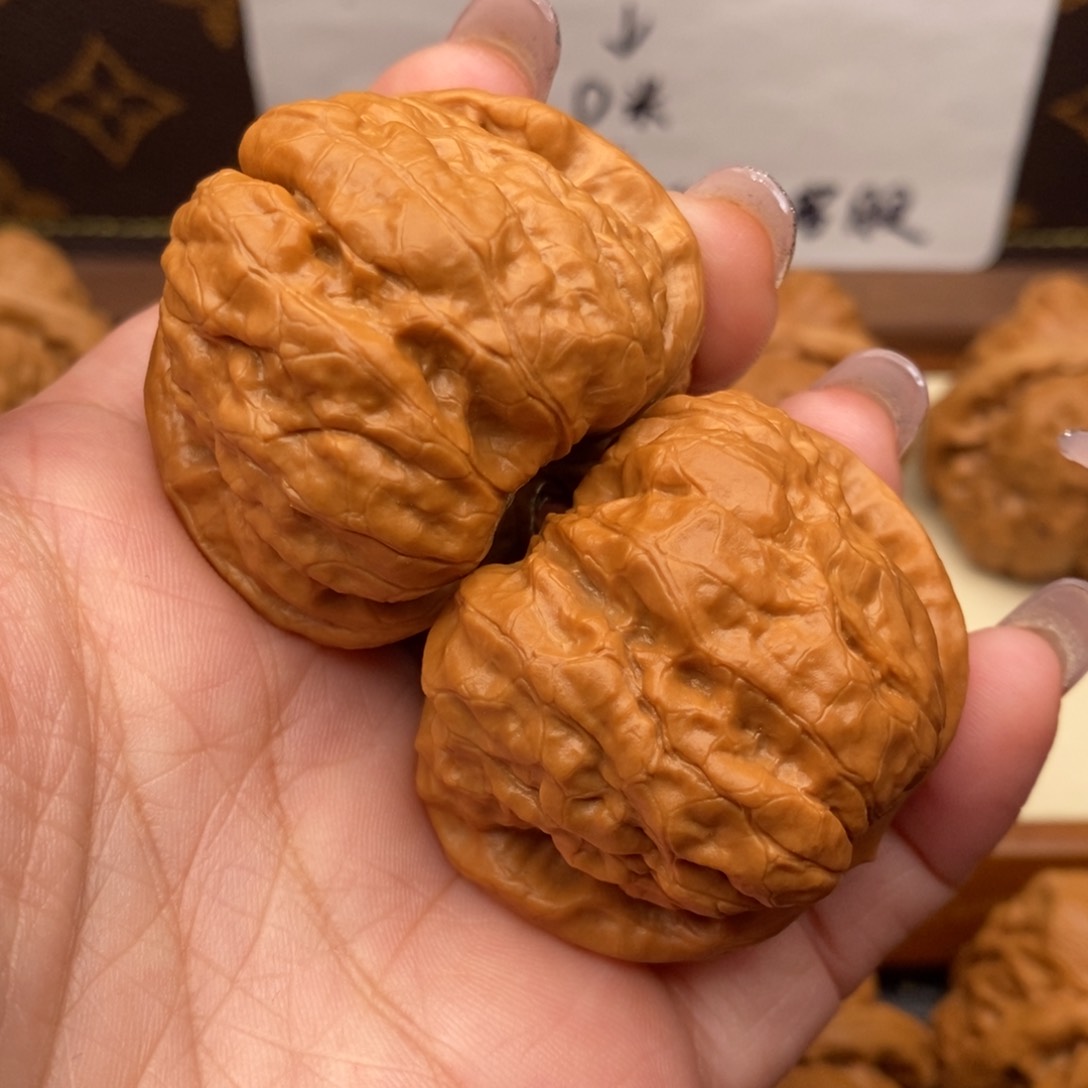 文玩核桃把件边44左右