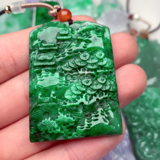 翡翠吊坠(不含链)未镶嵌