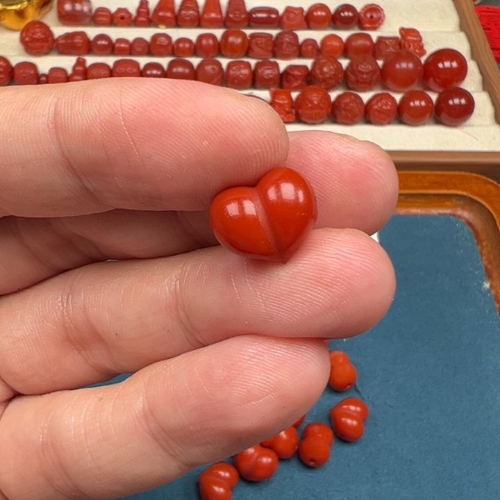 南红玛瑙屁桃卡12✖️11✖️9未镶嵌