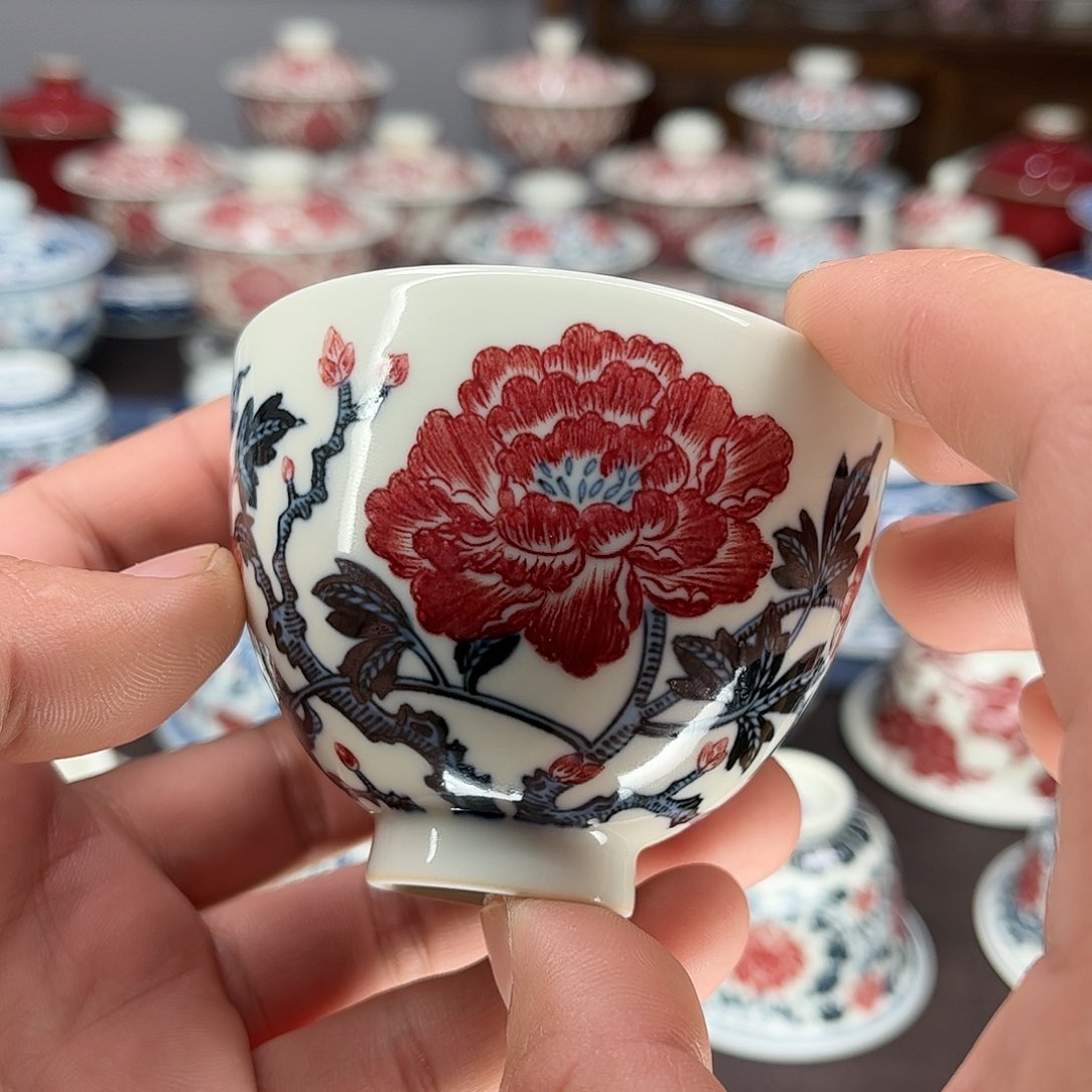 景德镇陶瓷青花釉里红