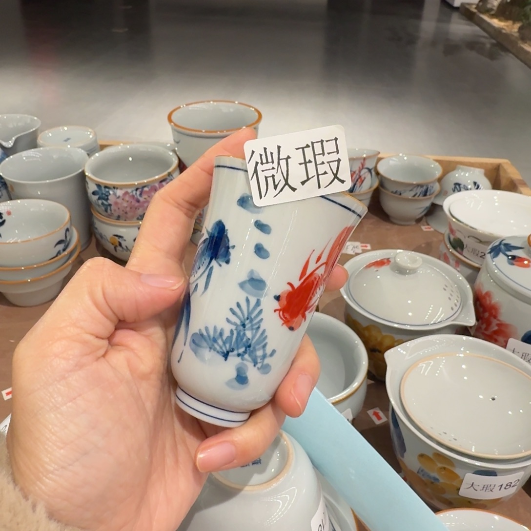 釉下手绘茶具微瑕