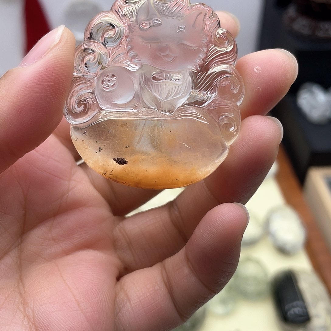 水晶吊坠(赠链)未镶嵌小*几