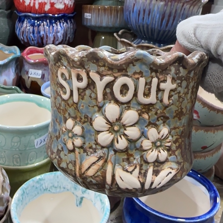 凑9块包邮，有孔，不清楚找客服