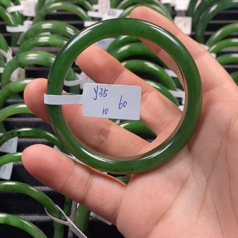 和田玉（碧玉）手镯未镶嵌雲*