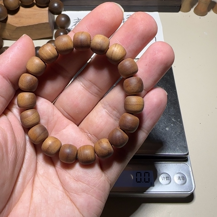 檀香木老山檀香10×11红肉横纹清凉奶甜韵八分沉