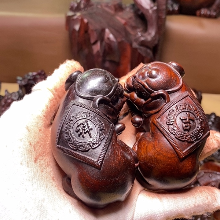 【闪购商品】檀香紫檀（小叶紫檀）