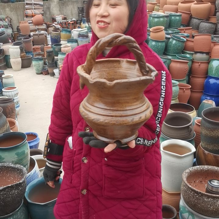 红陶瑕疵手工盆子。。