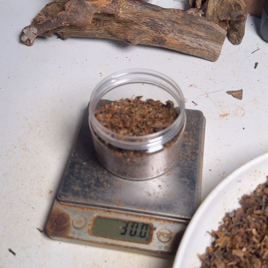 用***9沉香沉香枕陆河爆油切料30