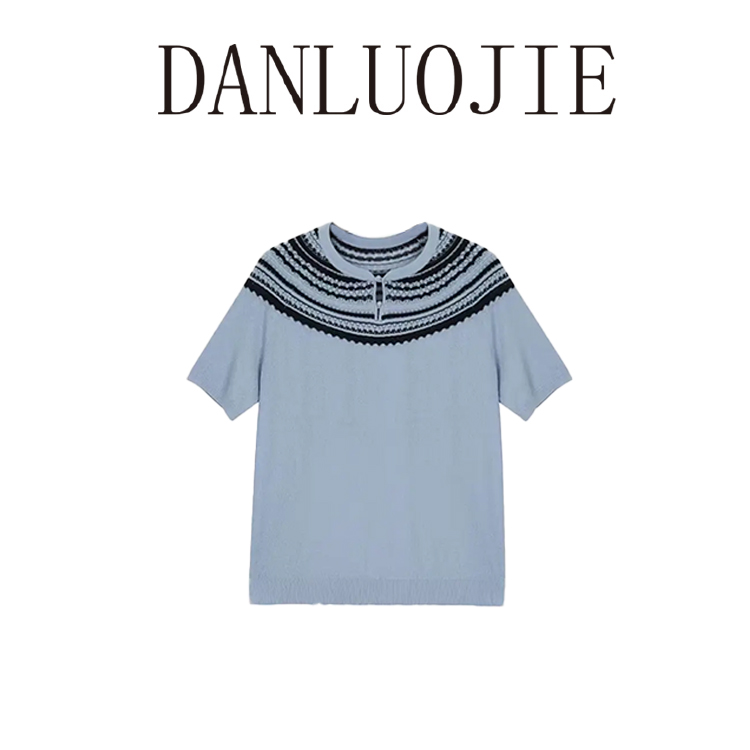 丹珞婕 东方佳人 70支棉14针费尔岛提花盘扣新国风春夏针织衫