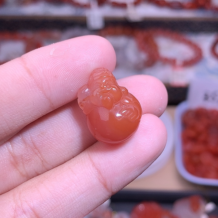 南红玛瑙未镶嵌珠宝半成品财神