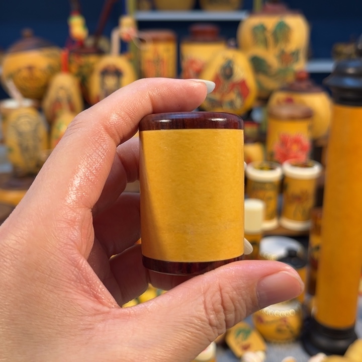 大叶紫檀（黑酸枝木类）