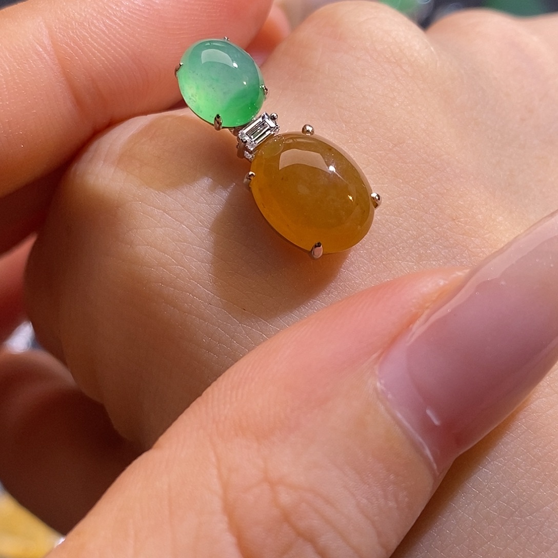 翡翠未镶嵌颈饰吊坠