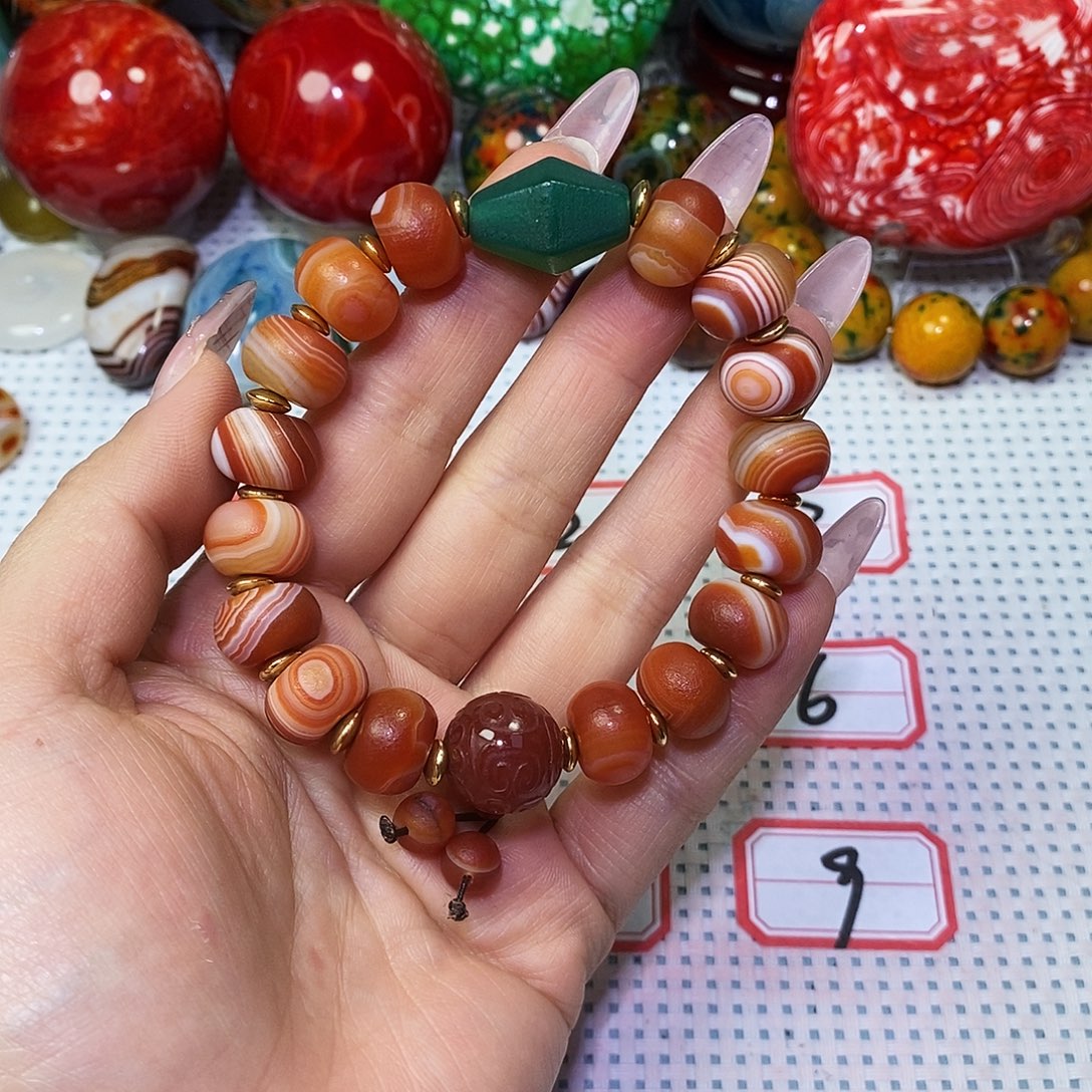 玛瑙/玉髓未镶嵌珠宝奇石