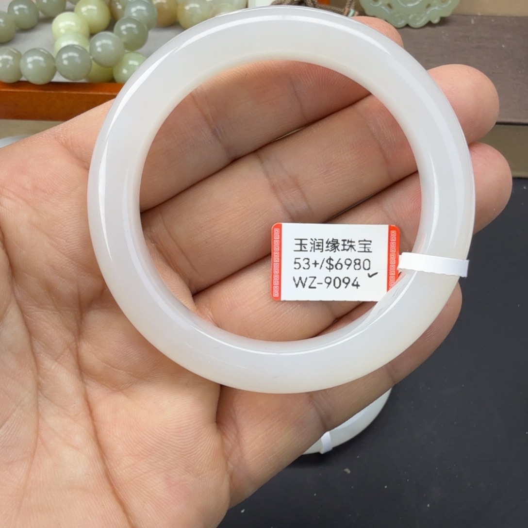 和田玉（糖玉）未镶嵌手镯