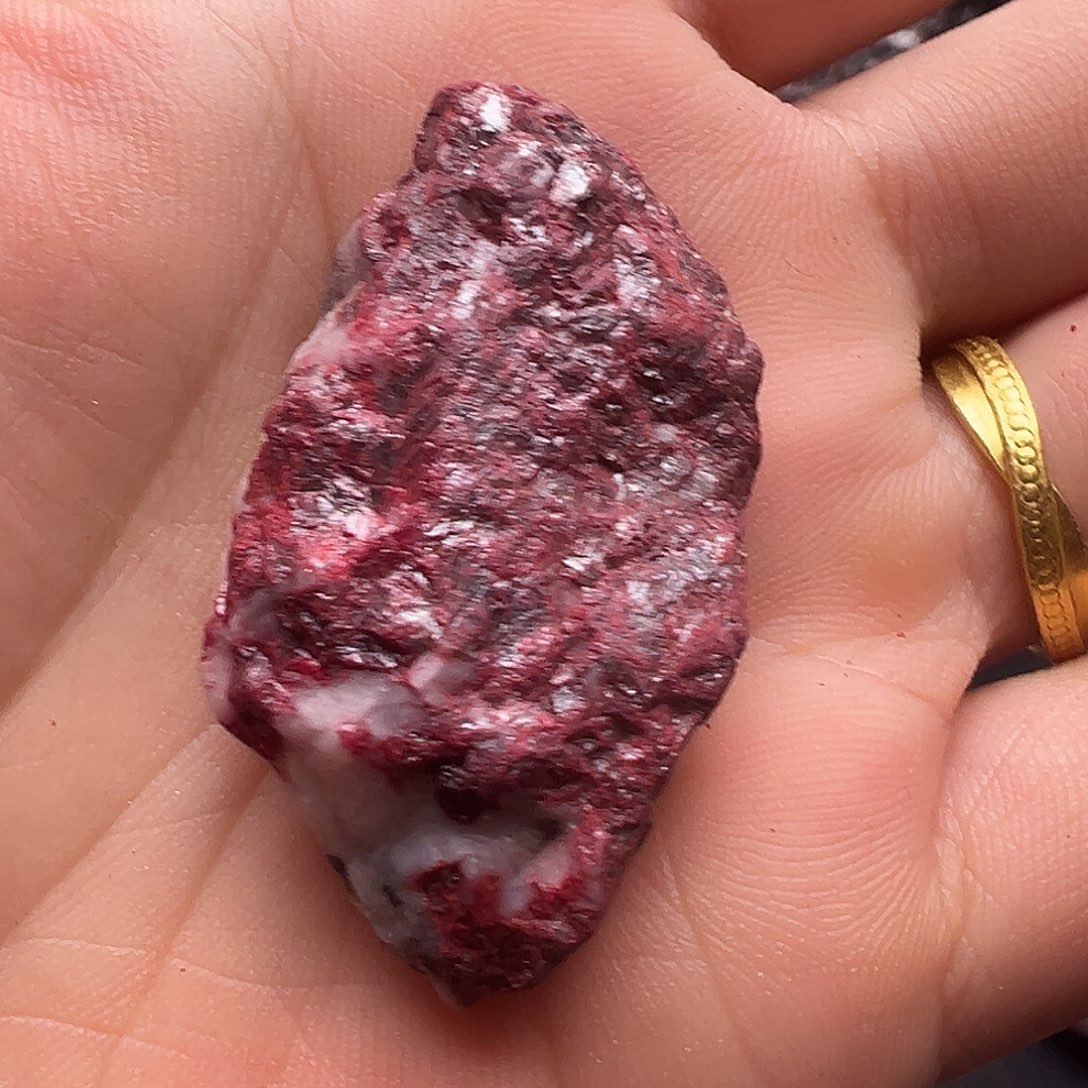 天然辰砂天然朱砂原石毛料