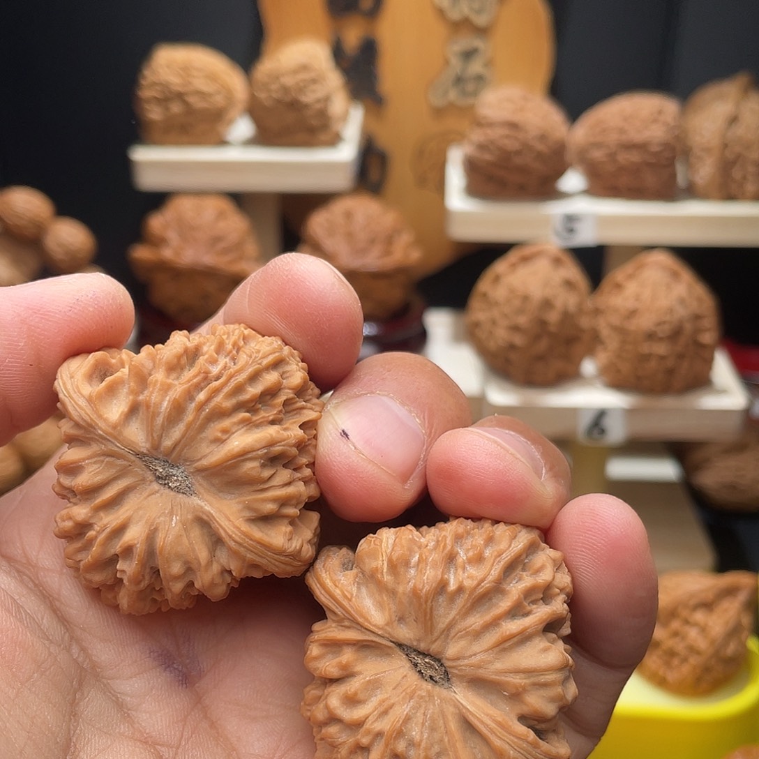 一***好桃核吊坠南疆石41/41/41