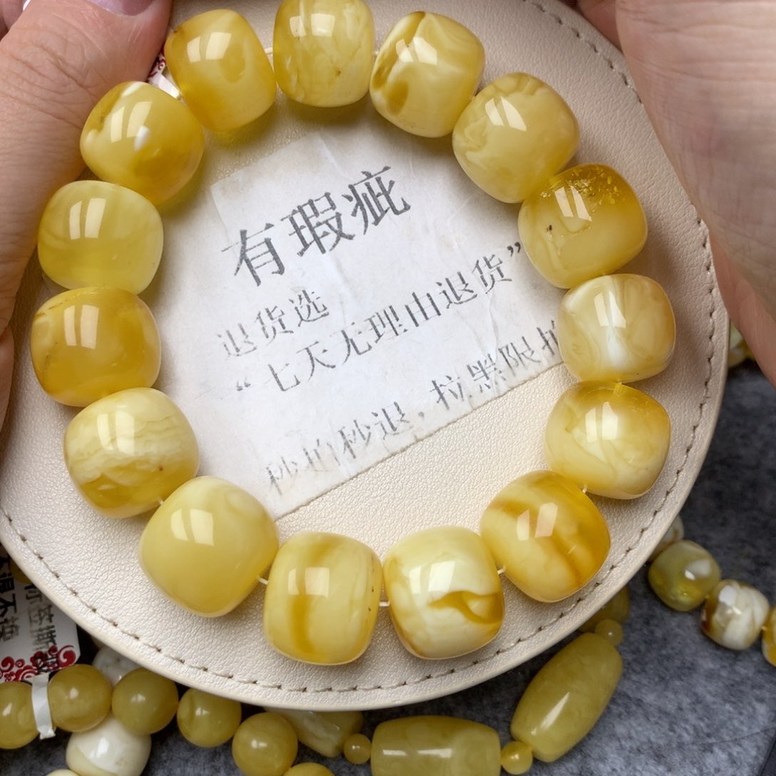 琥珀未镶嵌珠宝奇石23