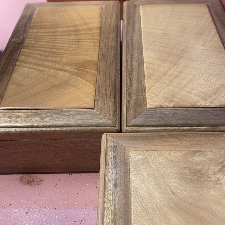 用***8缅甸花梨（花梨木类）金丝楠机关盒