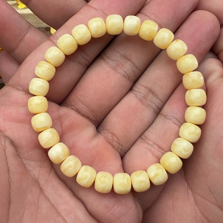 未镶嵌琥珀裸石8.27克老型单圈