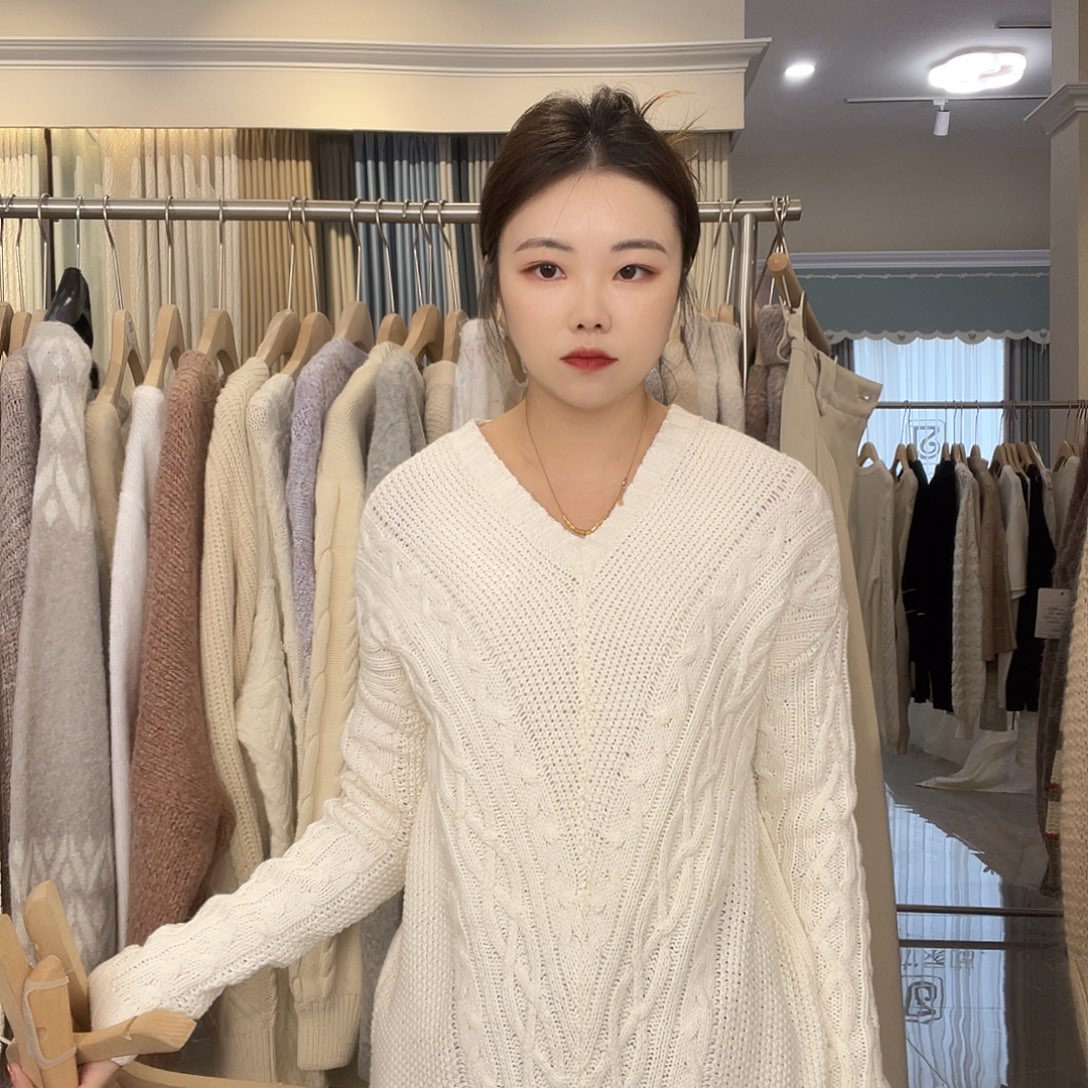 买它工艺套头针织毛衣