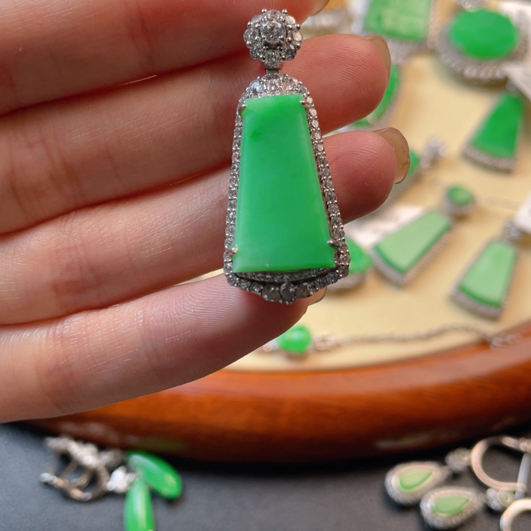 翡翠吊坠(不含链)银S925镶嵌