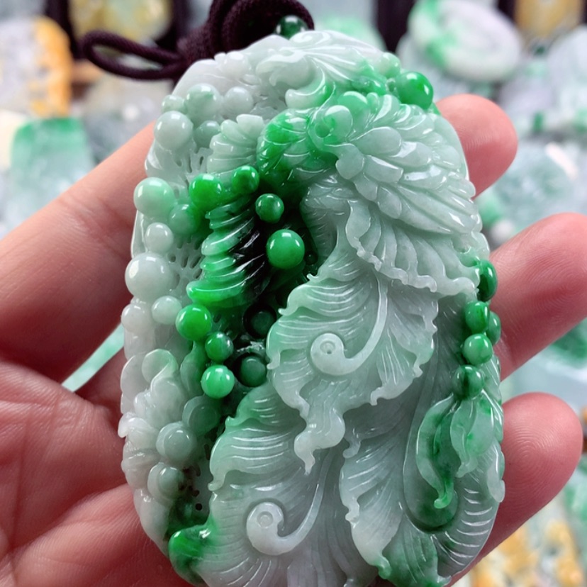 【闪购商品】翡翠吊坠(不含链)未镶嵌