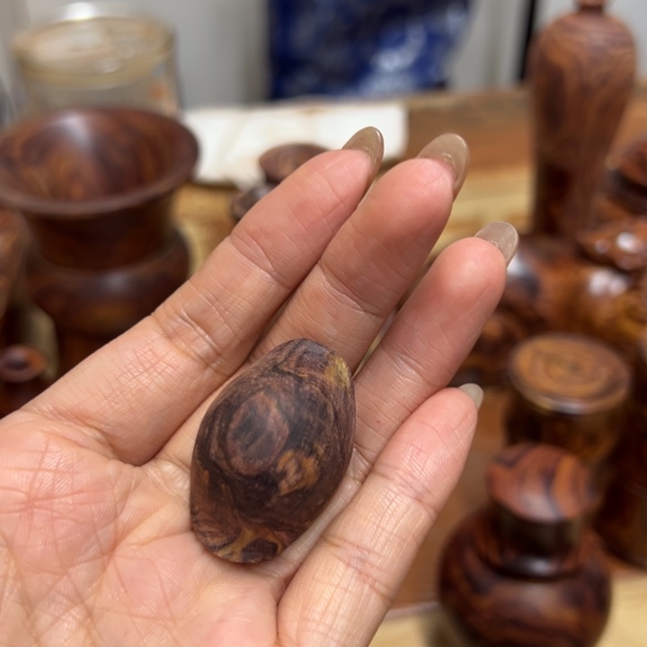 钧***花梨木类海南黄花梨