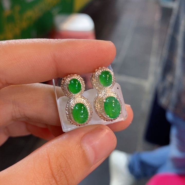 翡翠戒指未镶嵌蛋面