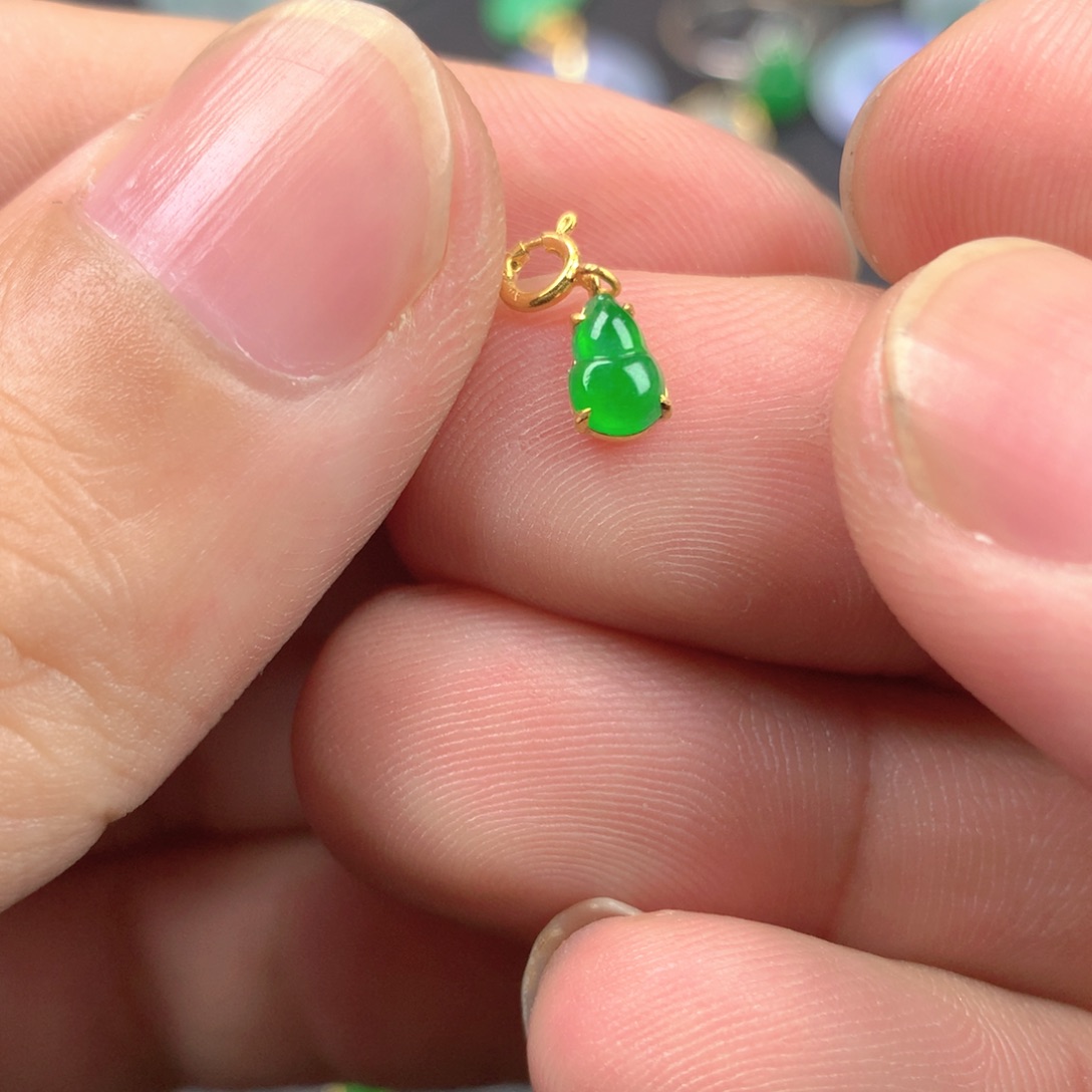 【闪购商品】翡翠18K金镶嵌颈饰翡翠