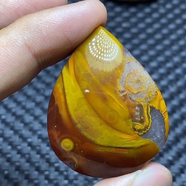 玛瑙/玉髓颈饰未镶嵌一**华