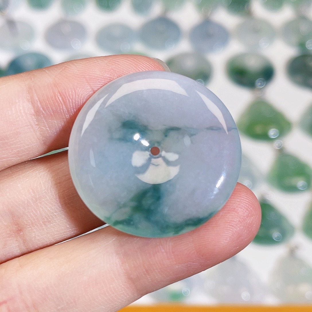 颈饰未镶嵌翡翠吊坠