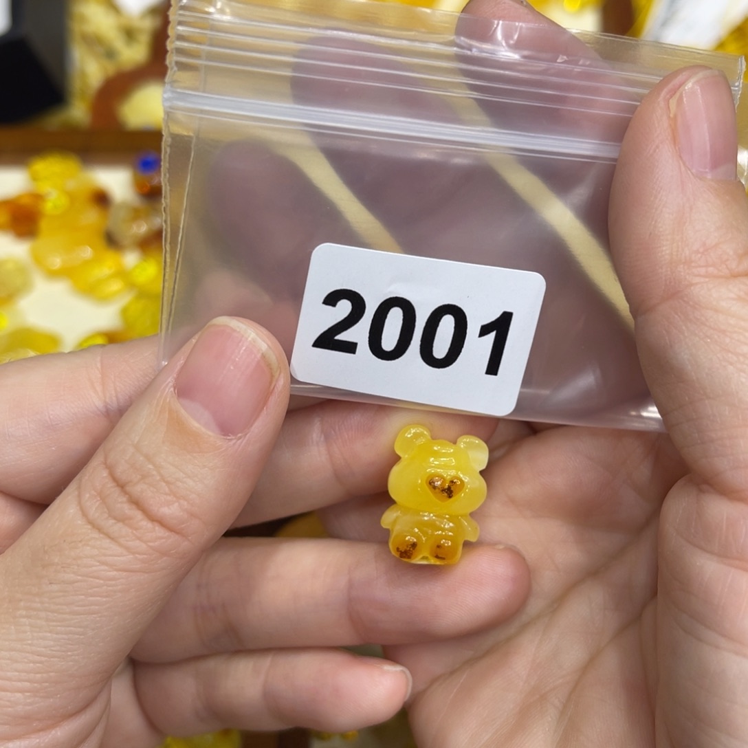 琥珀珠宝奇石未镶嵌