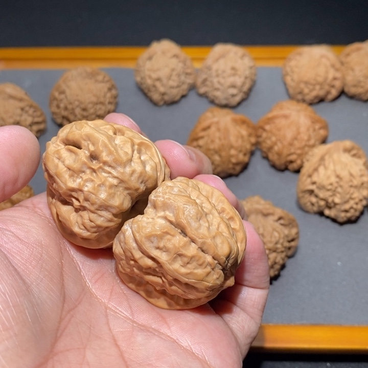 文玩核桃吊坠A*甘39蛤蟆