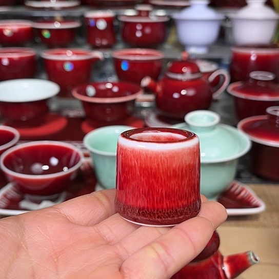 景德镇陶瓷红马坊盖置