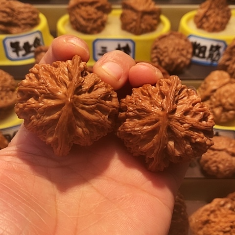 吊坠文玩核桃苹果园42