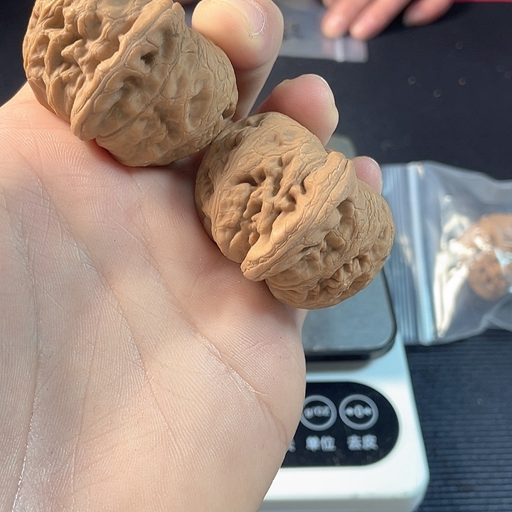 洁***美吊坠文玩核桃元宝