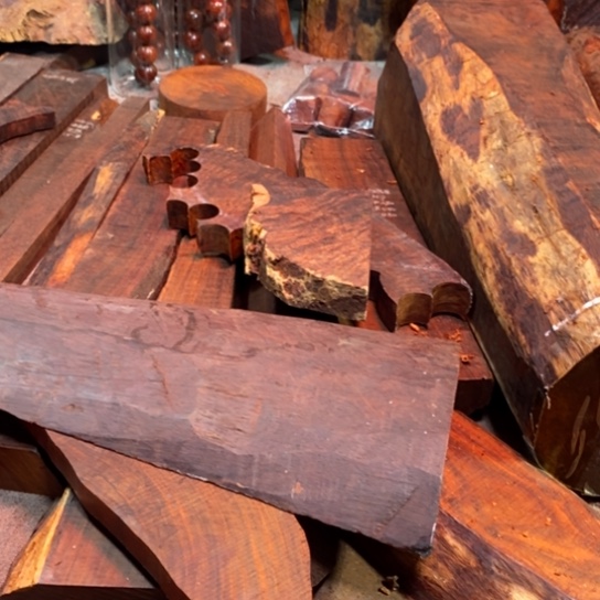 檀香紫檀（小叶紫檀）一***爱