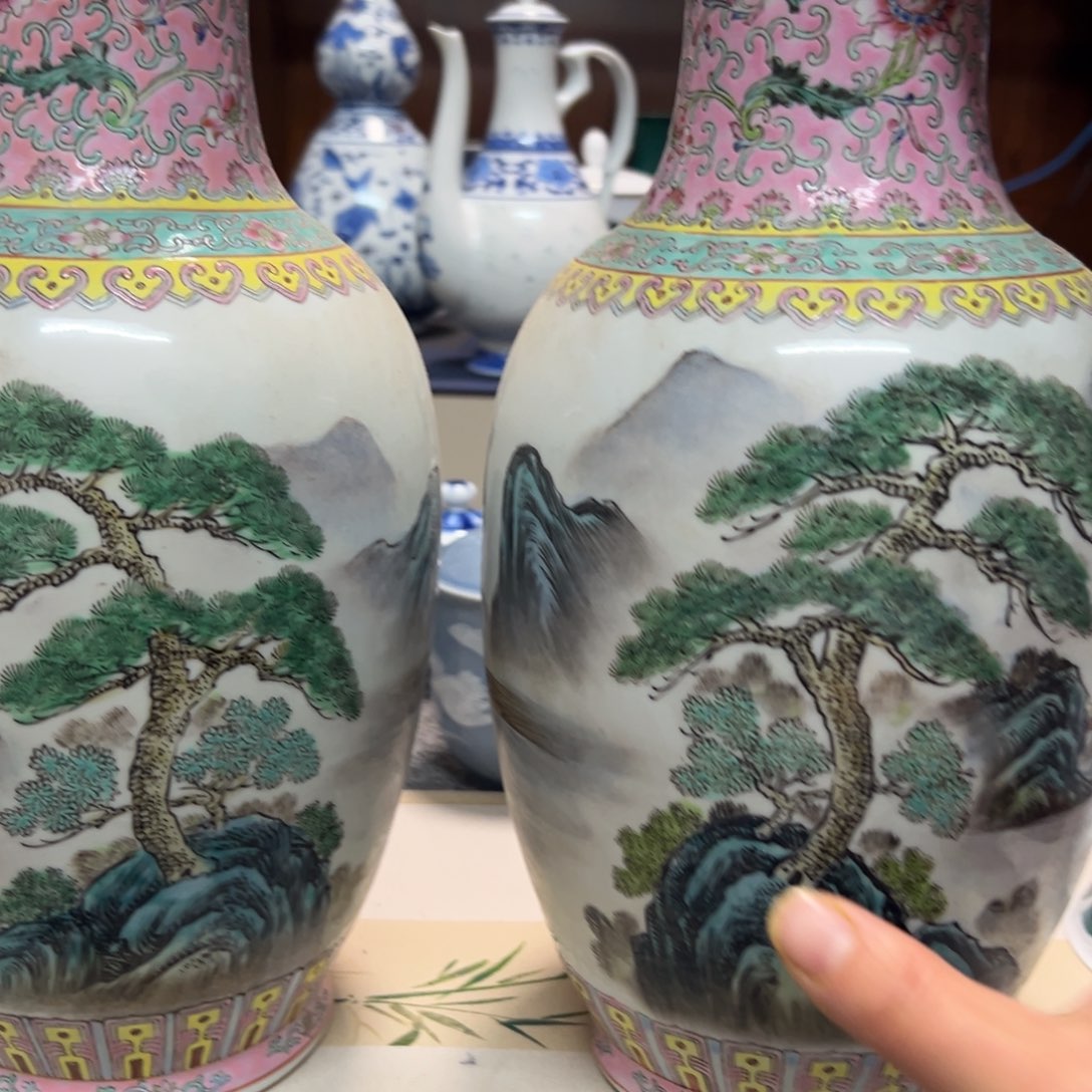 杯江****司景德镇陶瓷粉彩花瓶