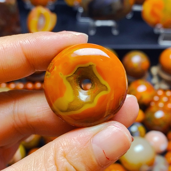 玛瑙/玉髓颈饰未镶嵌