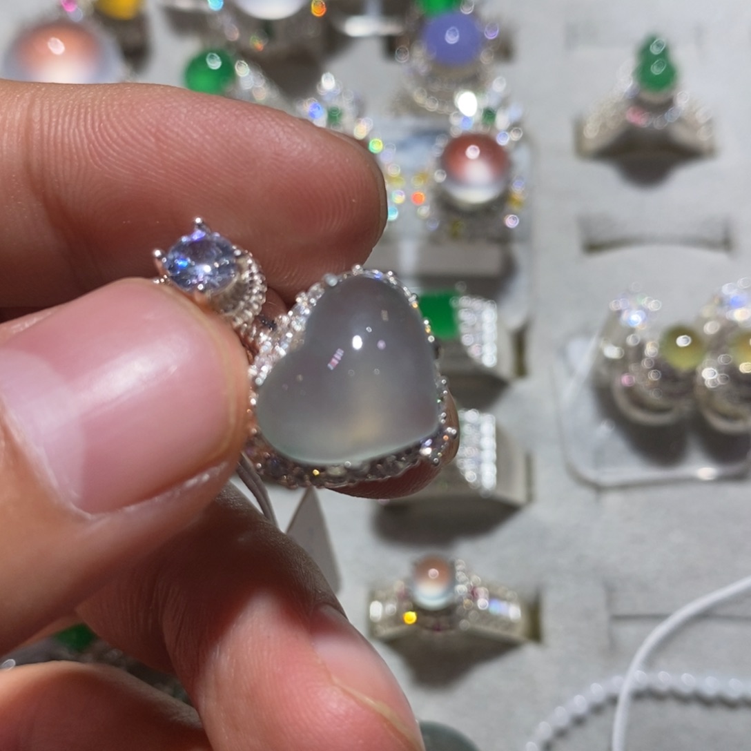 定制翡翠未镶嵌冰种14mm