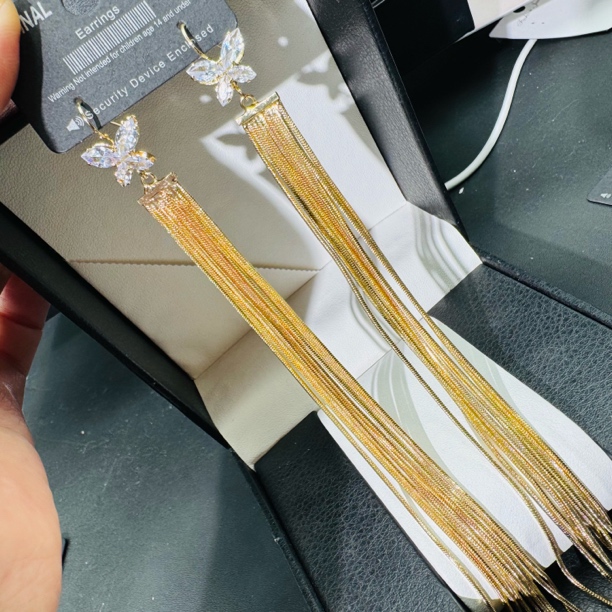 铜合金合成锆石耳饰 耳钩款简约超闪蛇骨长款流苏轻奢小众耳坠