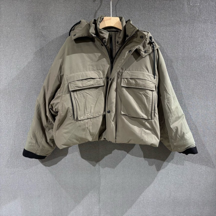 99新 Balenciaga/巴黎世家 （pm）双层棉服外套 34码/6525