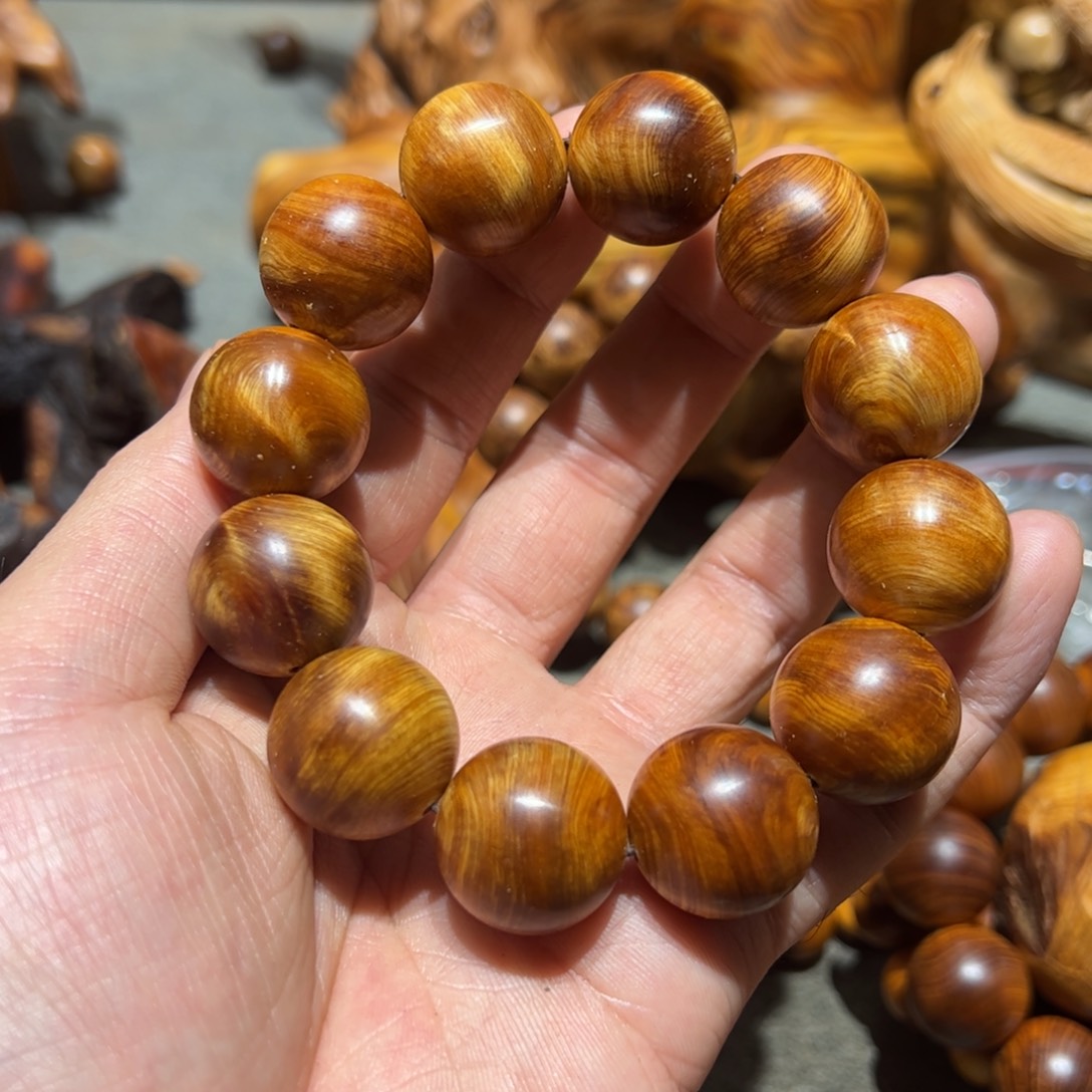 魏***风柏木（崖柏）北太行陈化崖柏