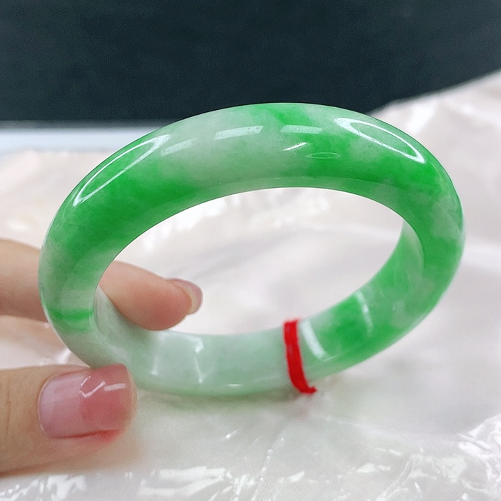 翡翠未镶嵌手镯圈53.5，34024