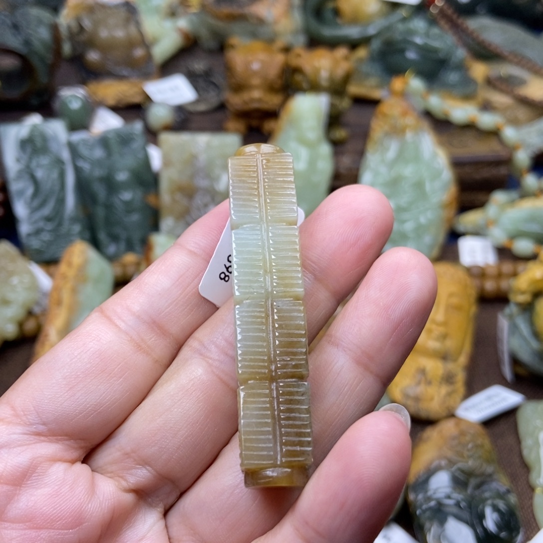 未镶嵌岫岩老玉（透闪石质玉）珠宝奇石