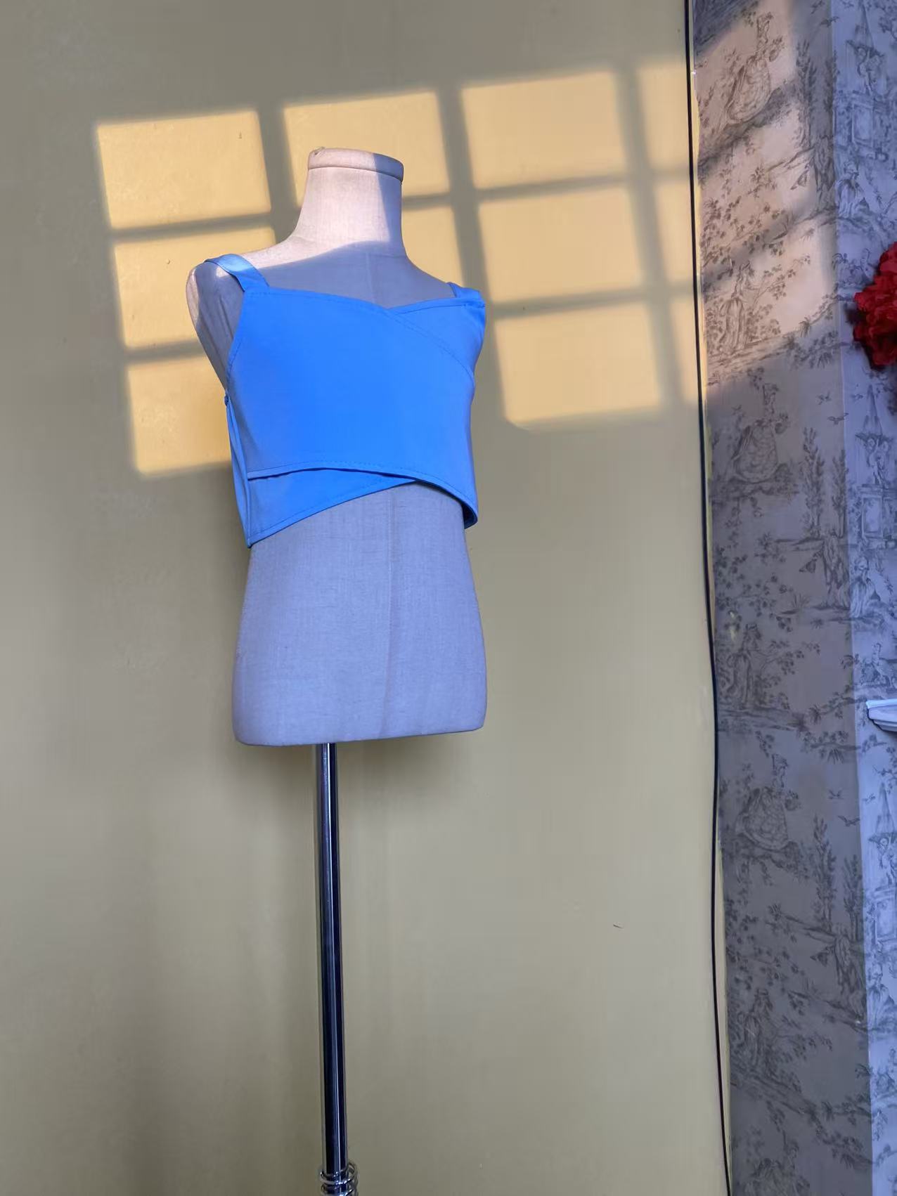 259冰川蓝吊带儿童潮服走秀潮服