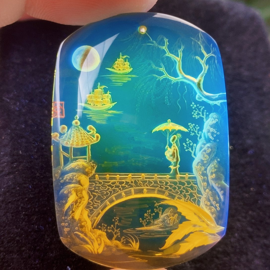 蓝珀未镶嵌吊坠(不含链)