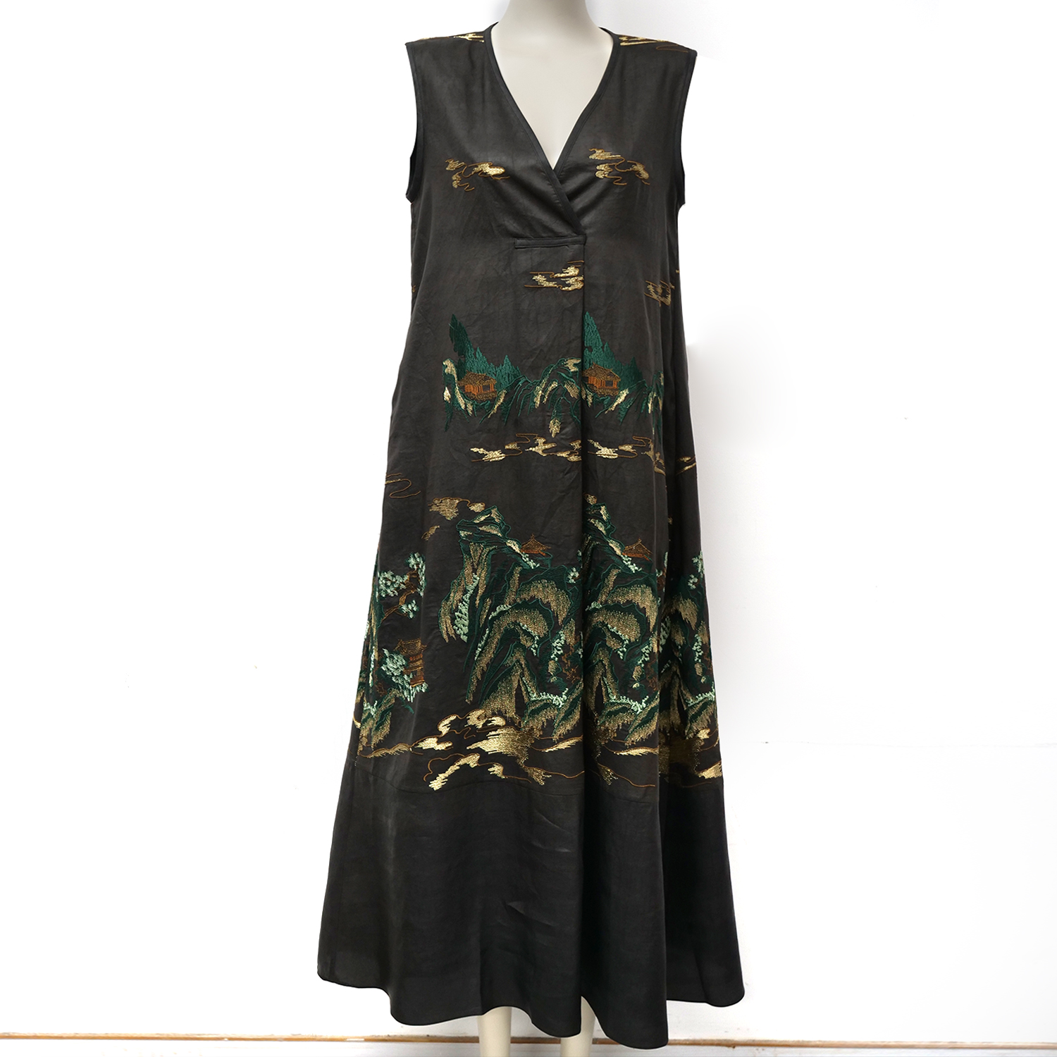 【娇娇美娇】娑尔香云纱刺绣连衣裙江山SJ4LC03823-SJ4LB03822